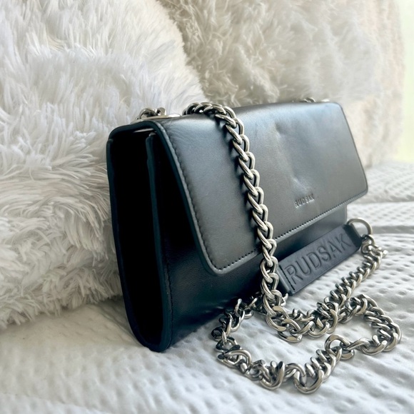 RUDSAK Black Leather Chain Wallet - Picture 2 of 6